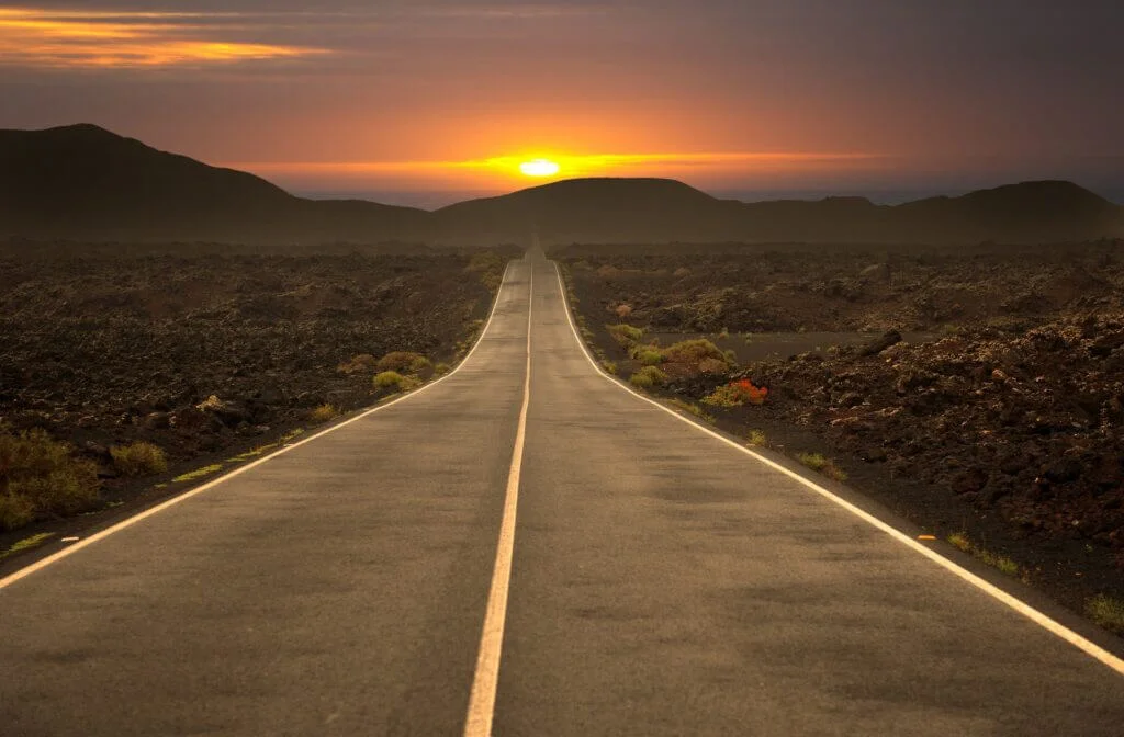 "The Road to Recovery: Overcoming Trauma in Therapy" 1 road gae5688fbe 1920